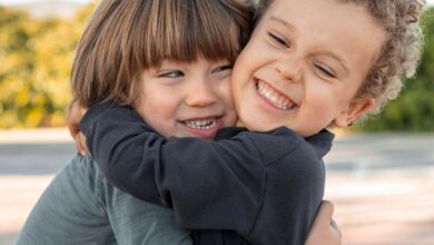 Helping Toddlers Bond With a New Baby Sibling